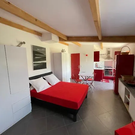 Nuit Calme Sur Domaine *