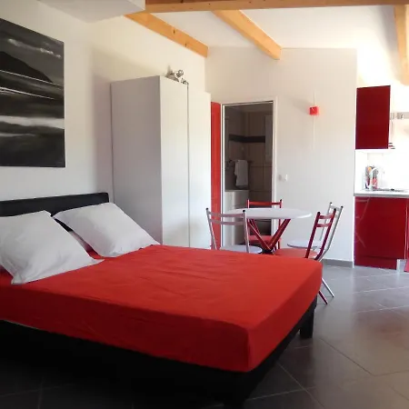 Nuit Calme Sur Domaine Apartment *