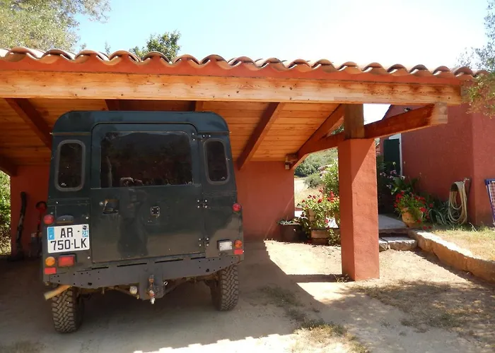 Nuit Calme Sur Domaine *